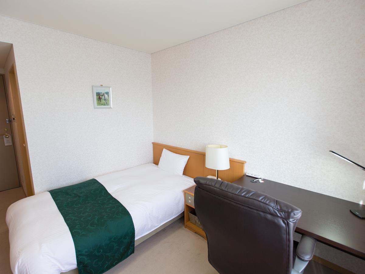 Hotel Laurel Shinhidaka Eksteriør billede